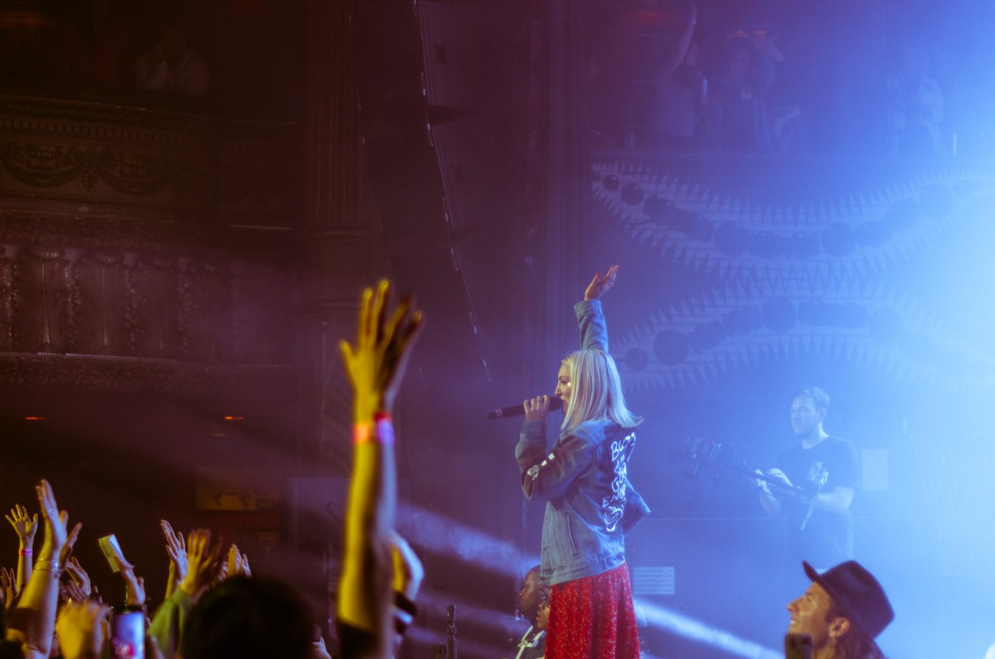 Julia Michaels at House of Blues Chicago by Kaelyn Dodd Photography