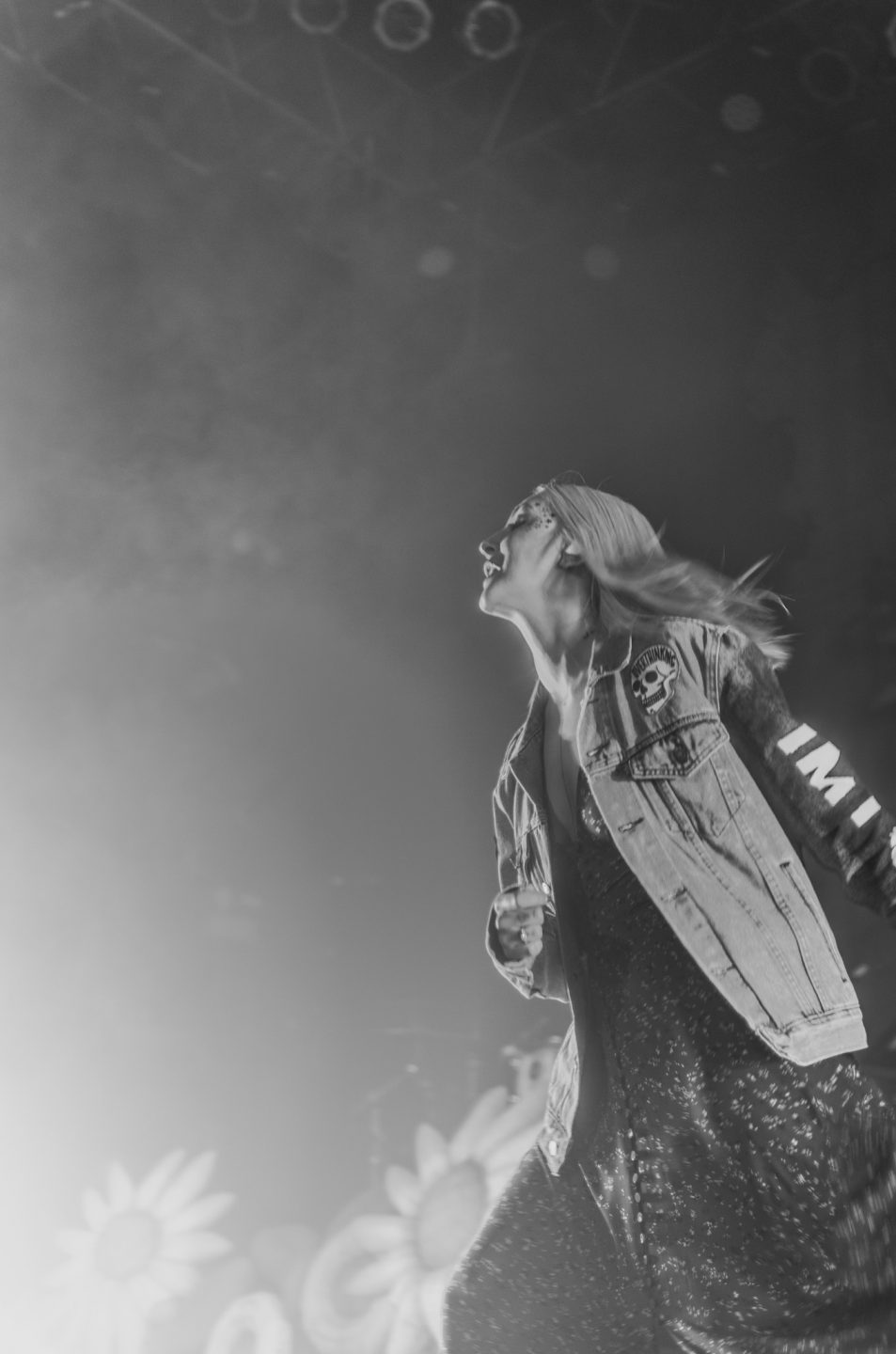 Julia Michaels at House of Blues Chicago by Kaelyn Dodd Photography