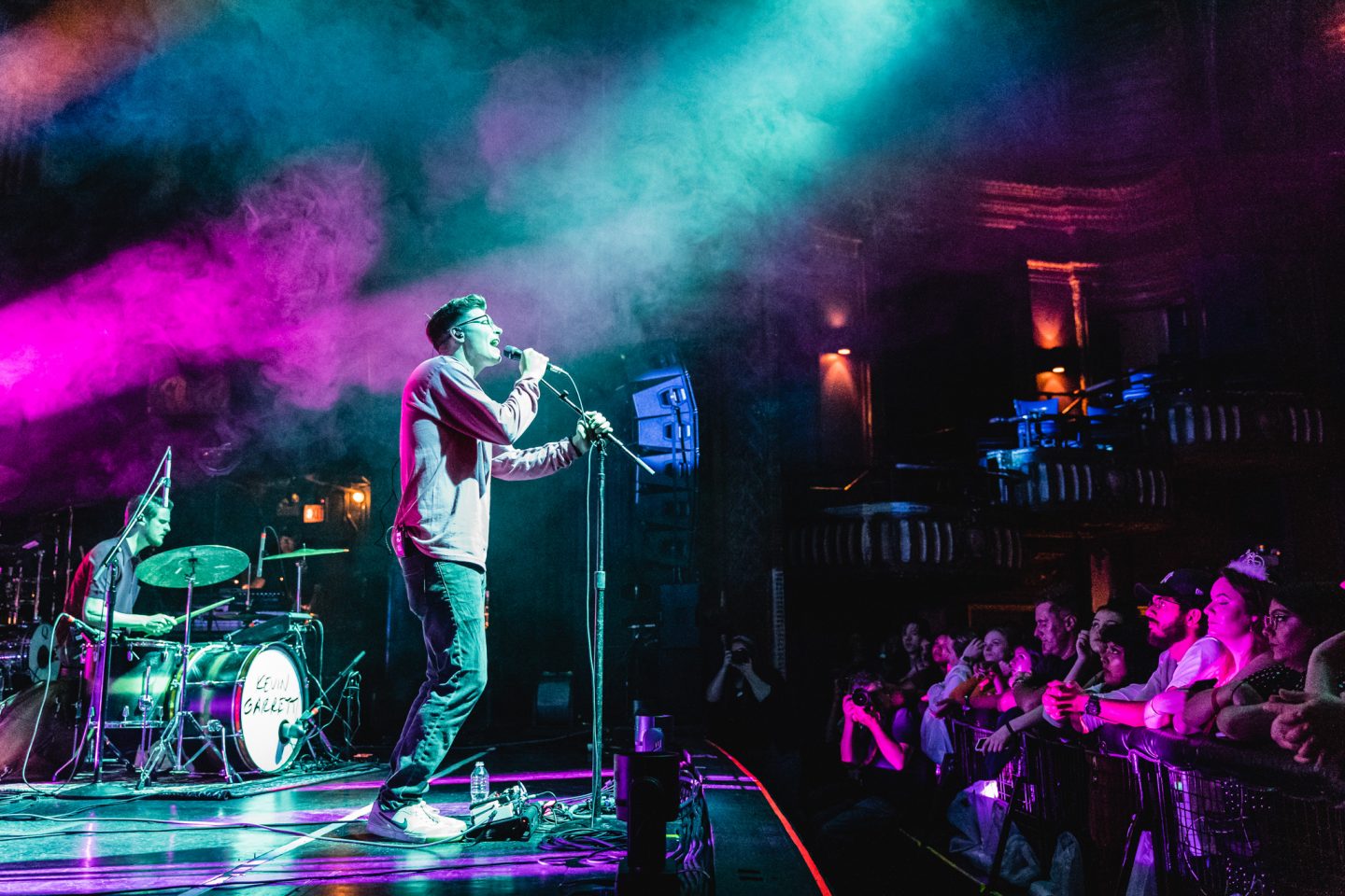Kevin Garrett at The Riviera Theatre by Thomas Bock Photography
