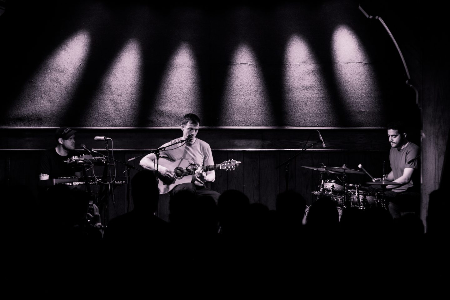 Charlie Cunningham at Schubas by Liina Raud Photography